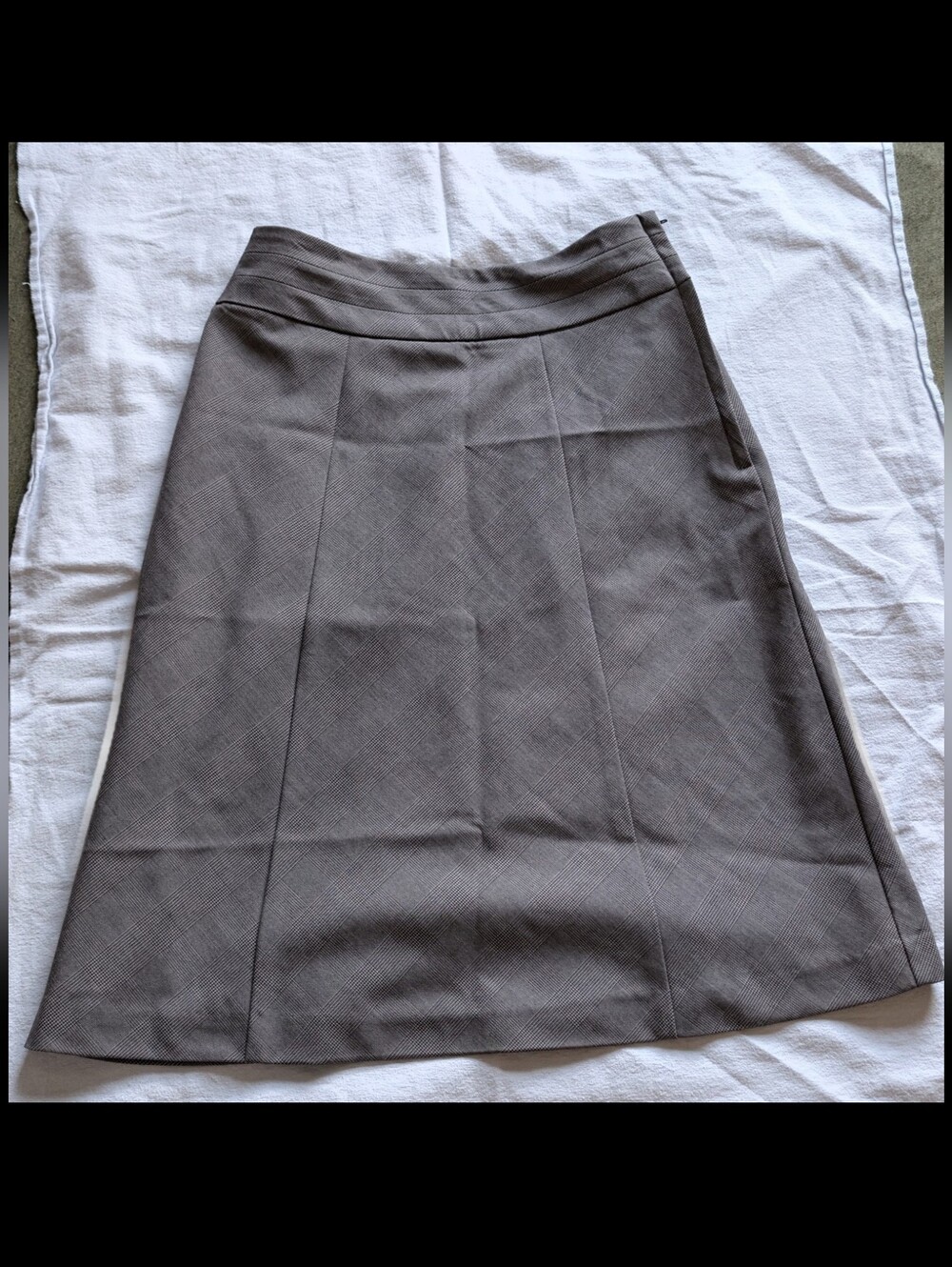 H&M Taupe A-Line Skirt